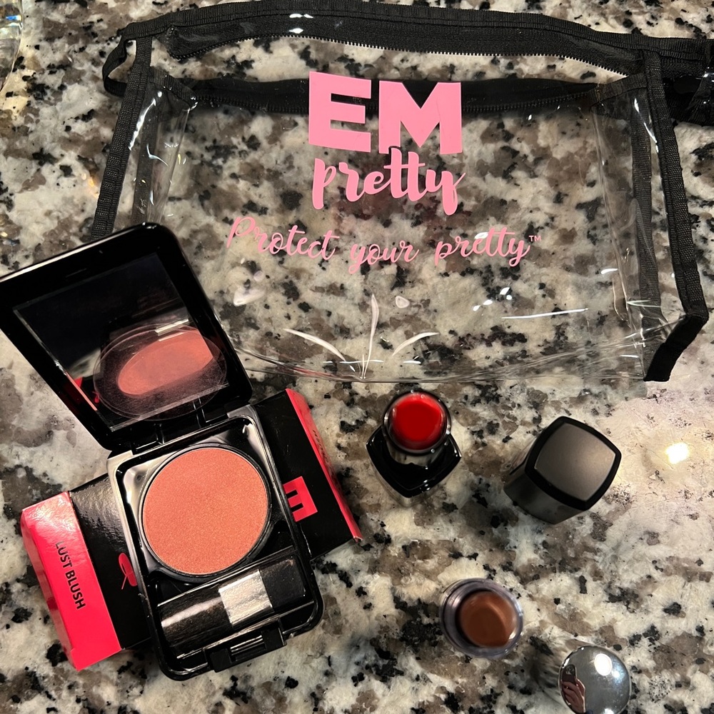Em pretty makeup Set with Lipstick and Blush - brand new